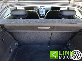 OPEL Corsa usata, con Sedile posteriore sdoppiato