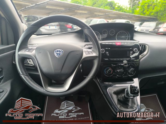 LANCIA Ypsilon usata, con ESP