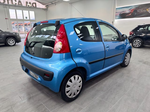 PEUGEOT 107 usata, con Autoradio