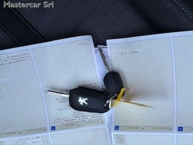 PEUGEOT 2008 usata, con Chiusura centralizzata