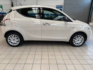 LANCIA Ypsilon usata, con ESP