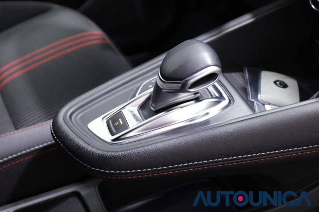 RENAULT Captur usata, con Sistema di avviso di distanza