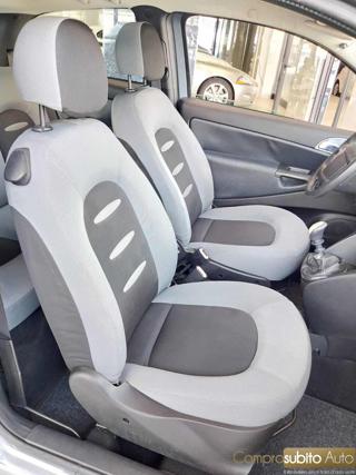 LANCIA Ypsilon usata, con Servosterzo