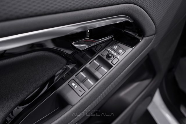 LAND ROVER Range Rover Evoque usata, con Climatizzatore
