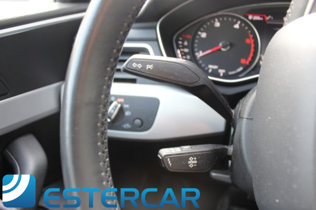 AUDI A4 usata, con Specchietti laterali elettrici