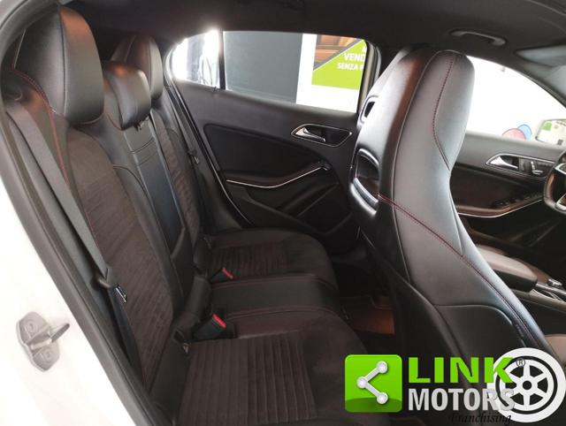 MERCEDES-BENZ GLA 200 usata, con Sensori di parcheggio posteriori