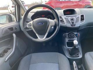 FORD Fiesta usata, con Autoradio