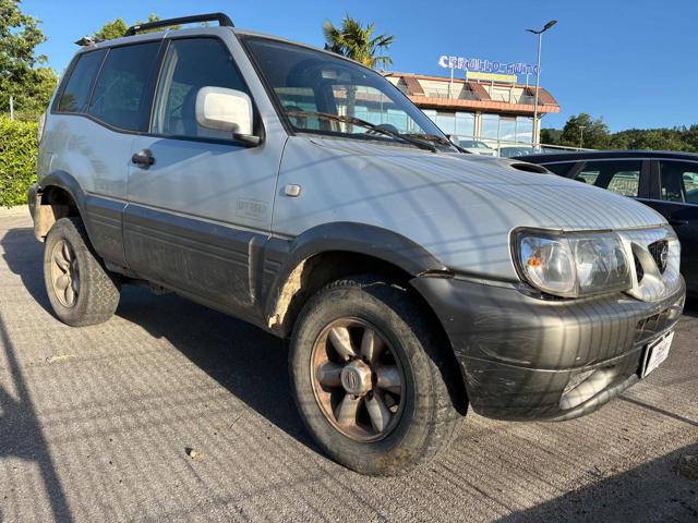 NISSAN Terrano II usata, con Airbag