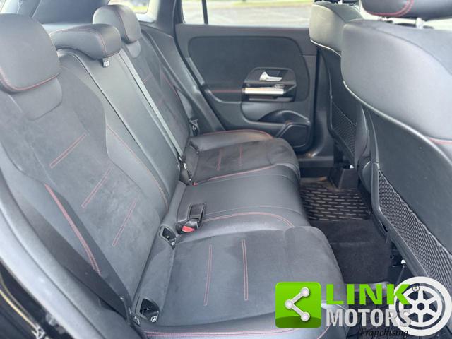 MERCEDES-BENZ GLA 200 usata, con Portellone posteriore elettrico