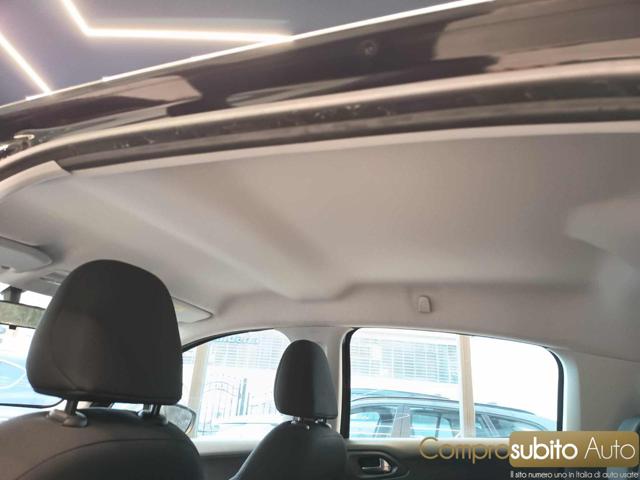 PEUGEOT 208 usata, con Airbag testa