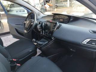 LANCIA Ypsilon usata, con Autoradio digitale