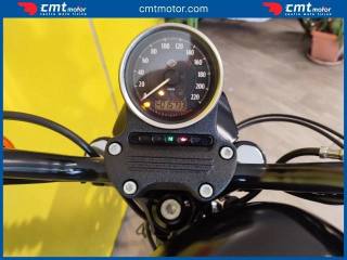 HARLEY-DAVIDSON 883 Iron usata 4