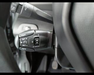 PEUGEOT Rifter usata, con Airbag testa