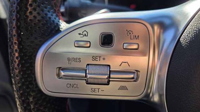 MERCEDES-BENZ A 200 usata, con Controllo automatico clima