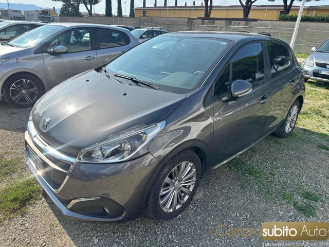 PEUGEOT 208 usata, con Autoradio