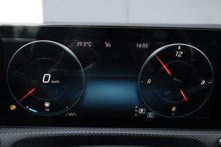 MERCEDES-BENZ CLA 220 usata, con Hill holder