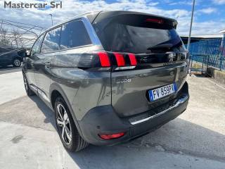 PEUGEOT 5008 usata, con Airbag Passeggero