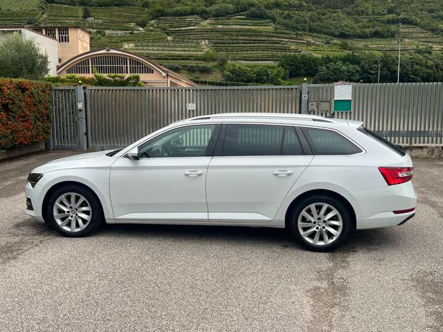 SKODA Superb usata, con Autoradio