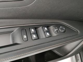 PEUGEOT 3008 usata, con USB