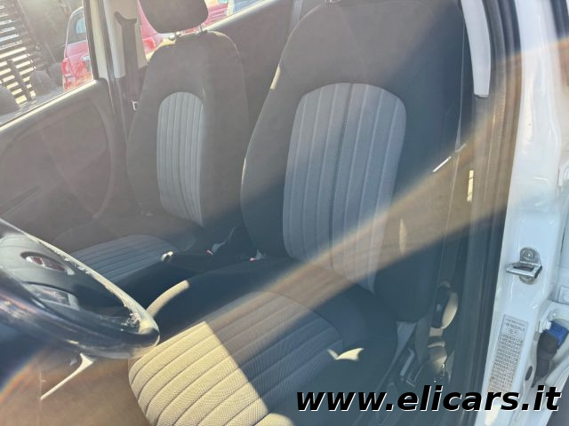 FIAT Punto usata, con Specchietti laterali elettrici