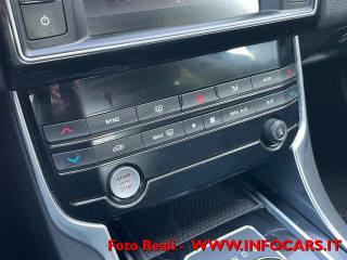 JAGUAR XE usata, con USB