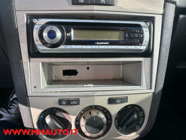 OPEL Corsa usata, con Controllo trazione