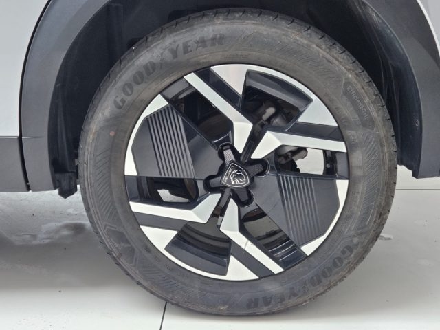 PEUGEOT 2008 usata, con Touch screen