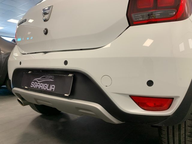 DACIA Sandero usata, con Touch screen