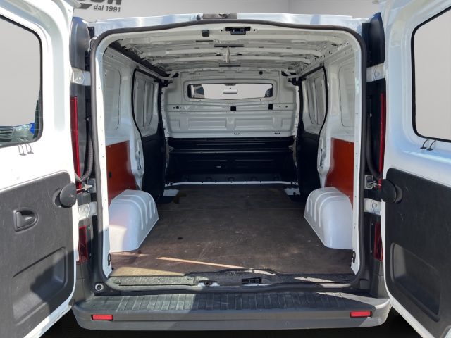 OPEL Vivaro usata, con Specchietti laterali elettrici