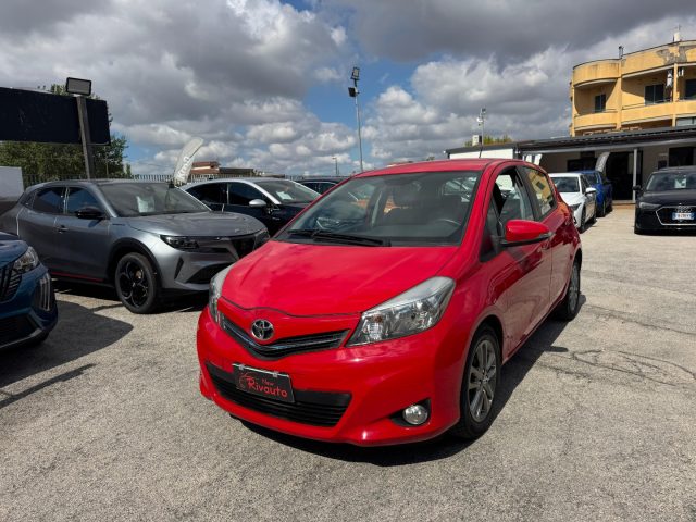 TOYOTA Yaris usata, con Airbag