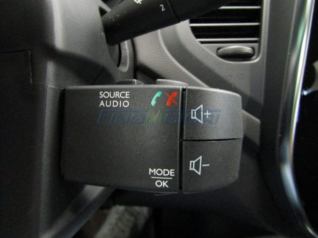 RENAULT Captur usata, con Touch screen