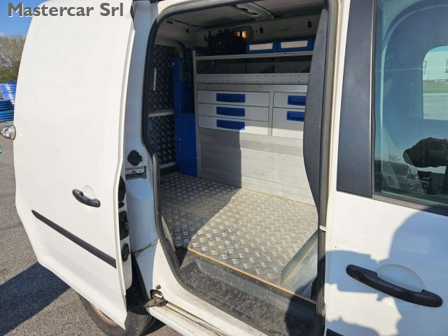 VOLKSWAGEN Caddy usata 14