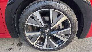 PEUGEOT 208 usata, con Autoradio