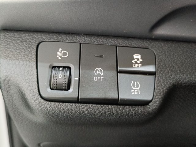 KIA Stonic usata, con Controllo elettronico della corsia