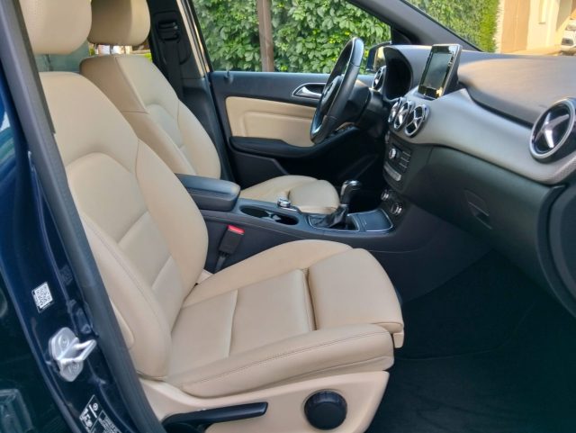 MERCEDES-BENZ B 180 usata, con Climatizzatore