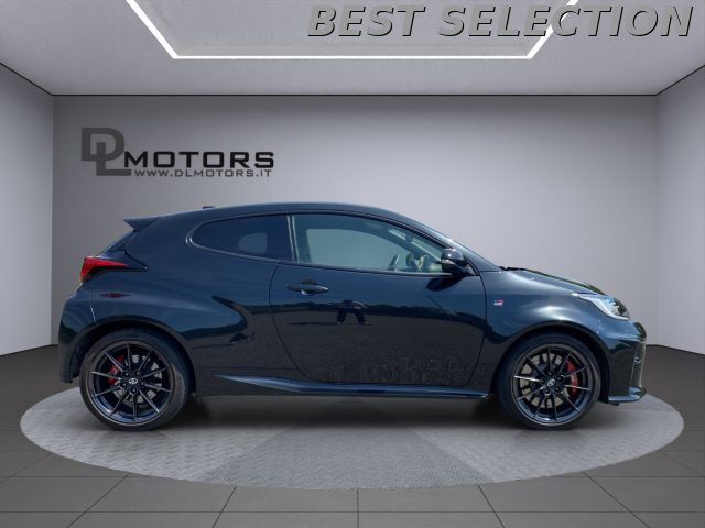 TOYOTA Yaris usata, con Cruise Control