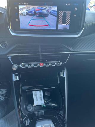 PEUGEOT 2008 usata, con Autoradio