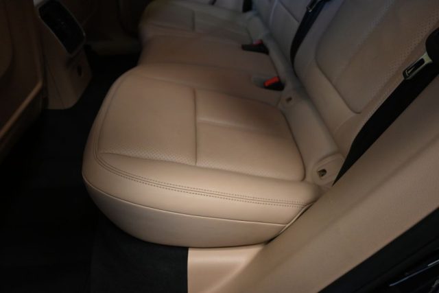 PORSCHE Macan usata 75