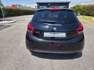 PEUGEOT 208 usata, con Autoradio