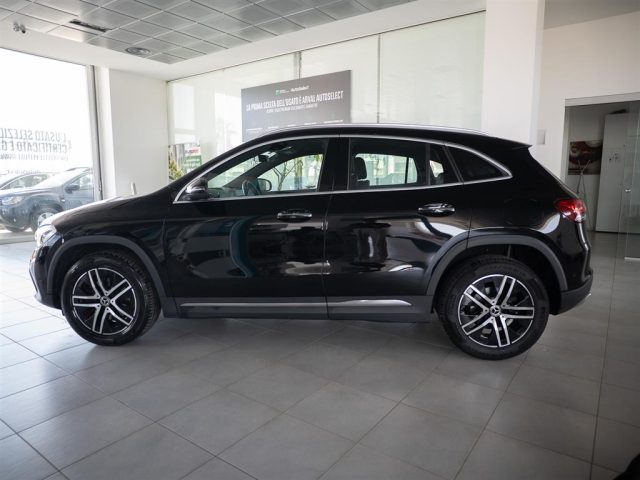 MERCEDES-BENZ GLA 200 usata, con Sistema di navigazione