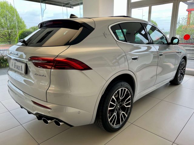 MASERATI Grecale usata, con Interni in pelle