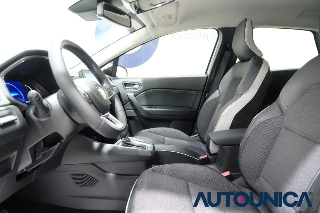 RENAULT Captur usata, con USB