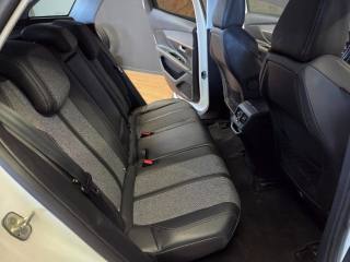 PEUGEOT 3008 usata, con Specchietti laterali elettrici