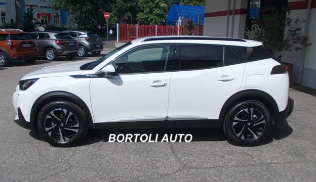 PEUGEOT 2008 usata, con Airbag