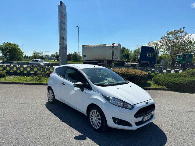 FORD Fiesta usata, con Autoradio