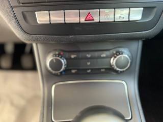 MERCEDES-BENZ B 180 usata, con Fari LED