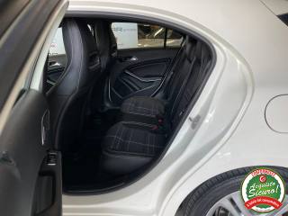 MERCEDES-BENZ A 180 usata, con Park Distance Control