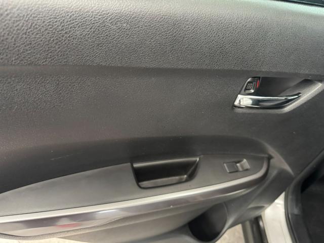 SUZUKI Vitara usata, con Touch screen