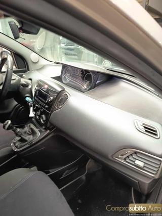 LANCIA Ypsilon usata, con Chiusura centralizzata