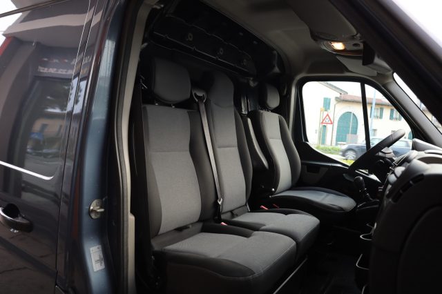 RENAULT Master usata 69